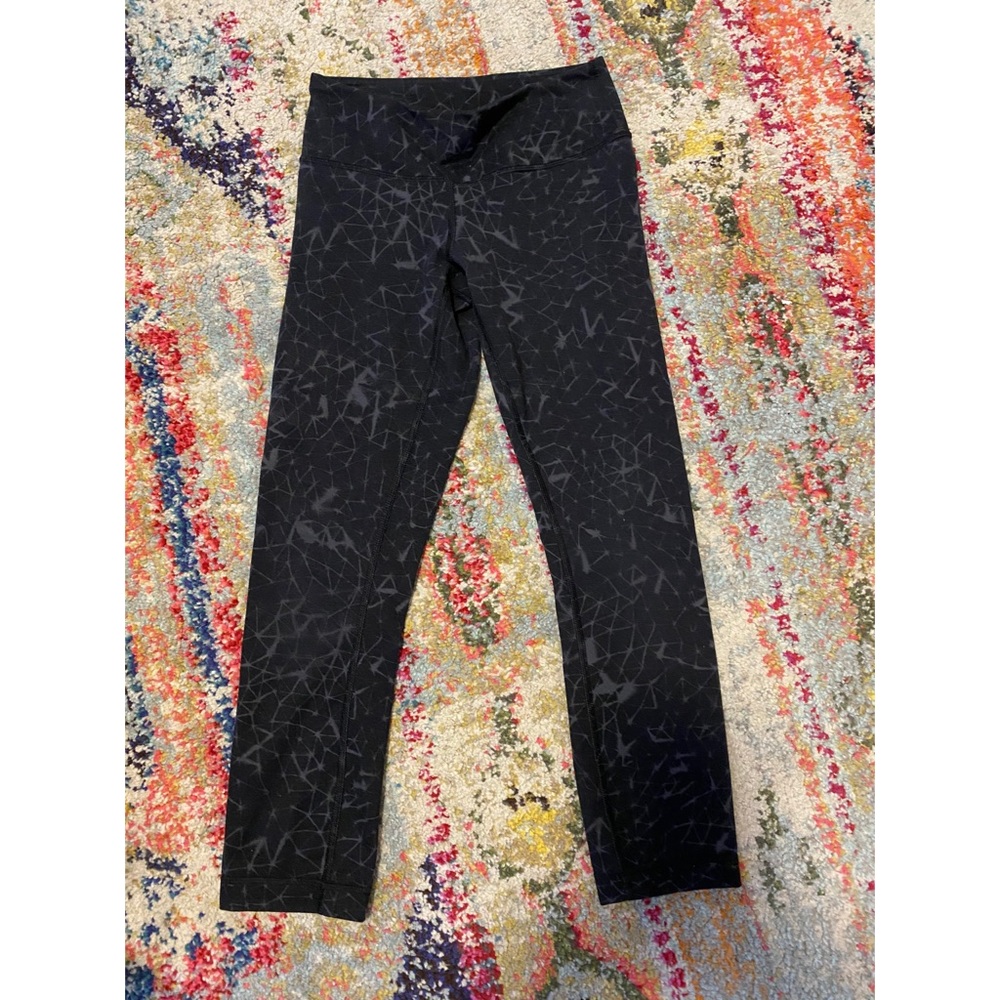 Lululemon workout cropped pants